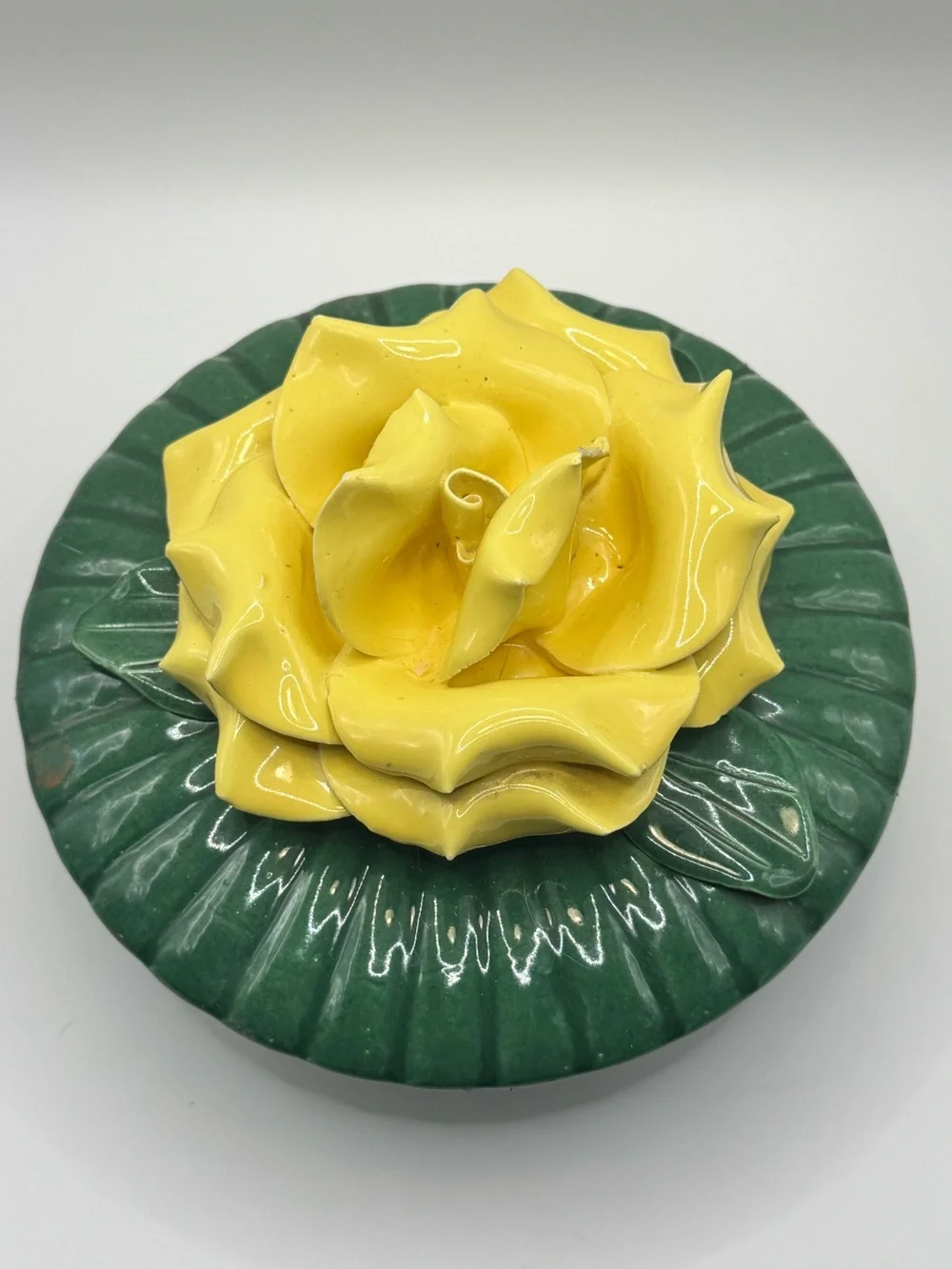Vintage Ceramic Yellow Rose Trinket Box Jewelry Vanity Box - Picture 4 of 9